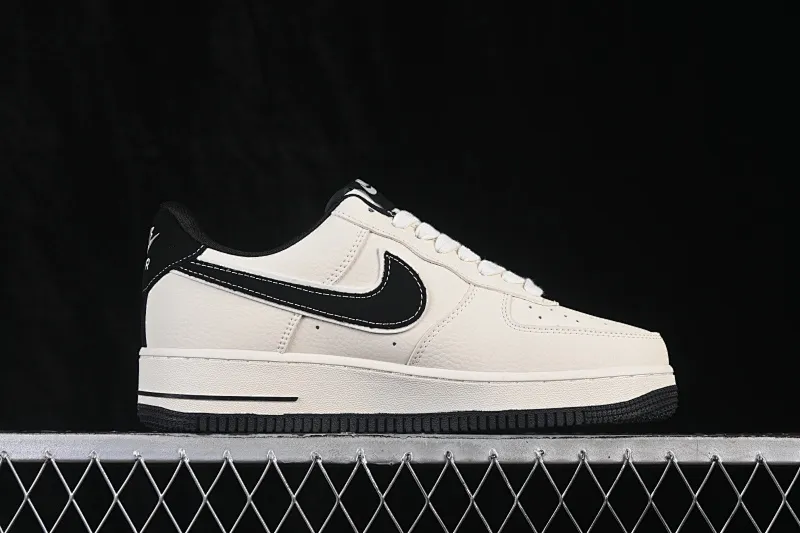 All Categories Nk Air Force 1 Air Force Series Nk Air Force 1 Low Air Force Low Nike Air Force 1'07 Low Beige White Black Contrast Color Air Force One Low Casual Sneakers DW8806-001